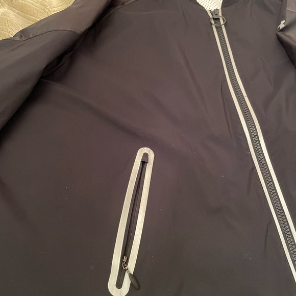 UnderArmour Storm windbreaker XL - Picture 4 of 7